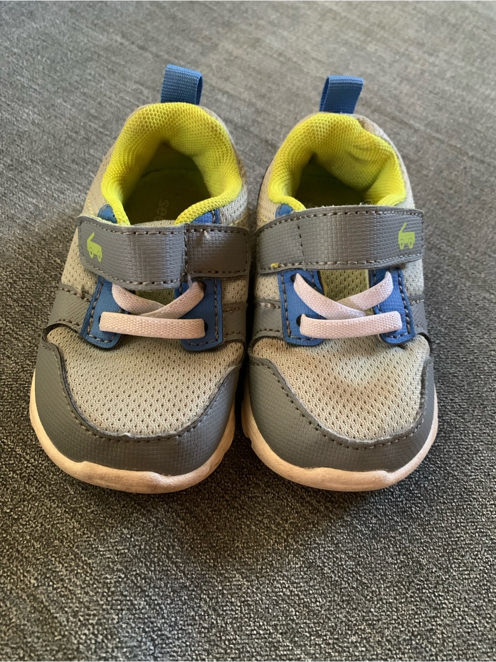 See Kai Run Toddler Sneakers Size 5